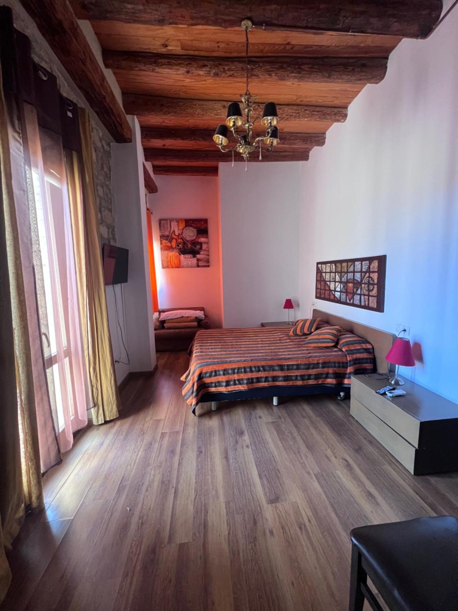 La Garbinada Hotel Torrebeses ภายนอก รูปภาพ